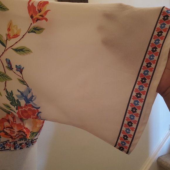 Retro 70's Style Floral Top Size - Small - Picture 4 of 4